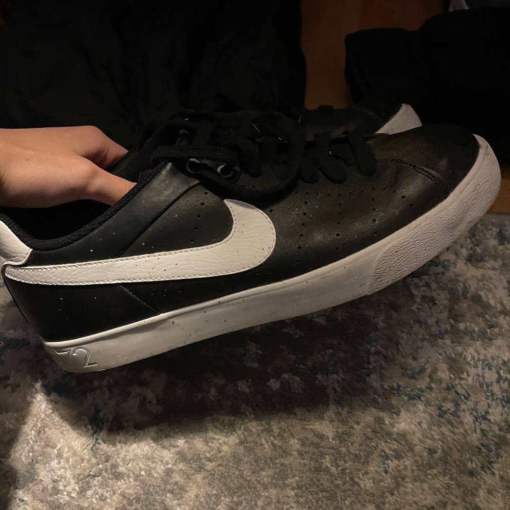 Nike shoes